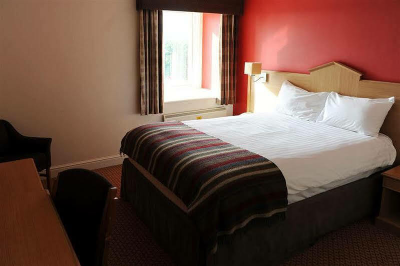 Village Hotel Nottingham Beeston  Exteriör bild